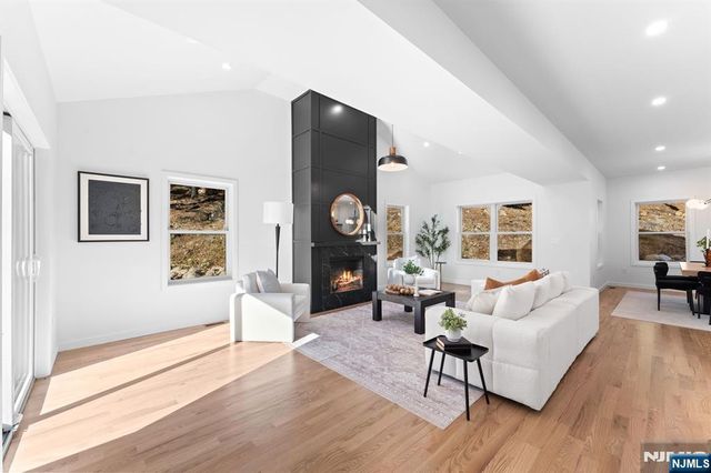 1 Four Corners Road, Blairstown, NJ 07825