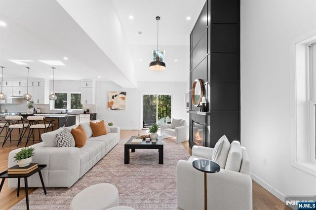 1 Four Corners Road, Blairstown, NJ 07825