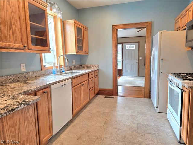 920 32th Street, Parkersburg, WV 26104