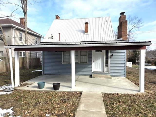 920 32th Street, Parkersburg, WV 26104