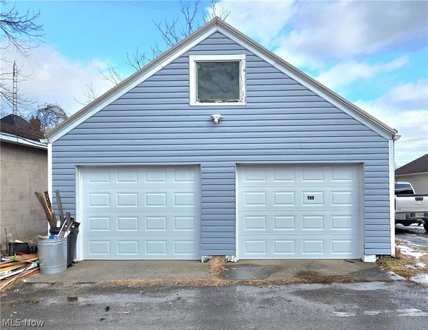 920 32th Street, Parkersburg, WV 26104