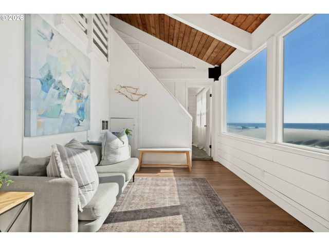 34440 OCEAN Dr, Pacific City, OR 97135