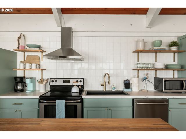 34440 OCEAN Dr, Pacific City, OR 97135