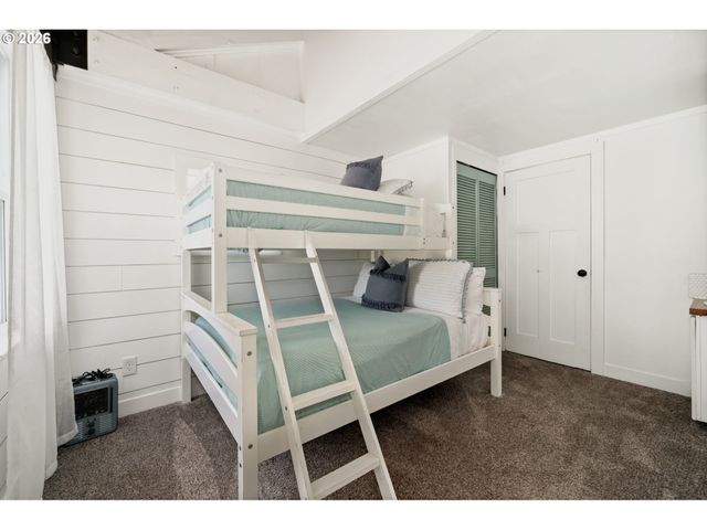 34440 OCEAN Dr, Pacific City, OR 97135