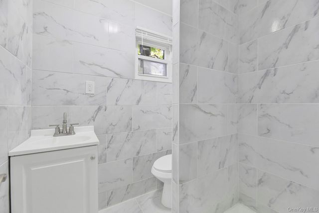 18805 Liberty Avenue, Saint Albans, NY 11412