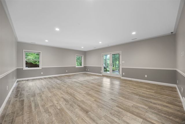 3016 Forest Gate Cir, Iowa City, IA 52240