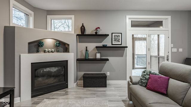 4548 Chase Oak Court, Zionsville, IN 46077