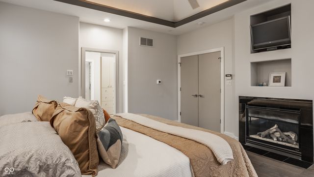 4548 Chase Oak Court, Zionsville, IN 46077