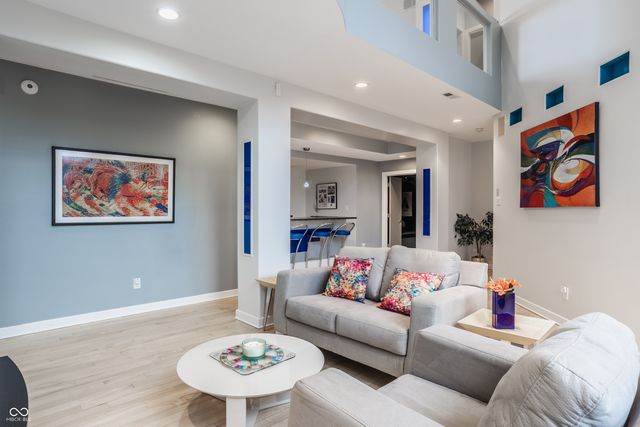 4548 Chase Oak Court, Zionsville, IN 46077