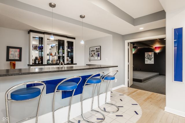 4548 Chase Oak Court, Zionsville, IN 46077