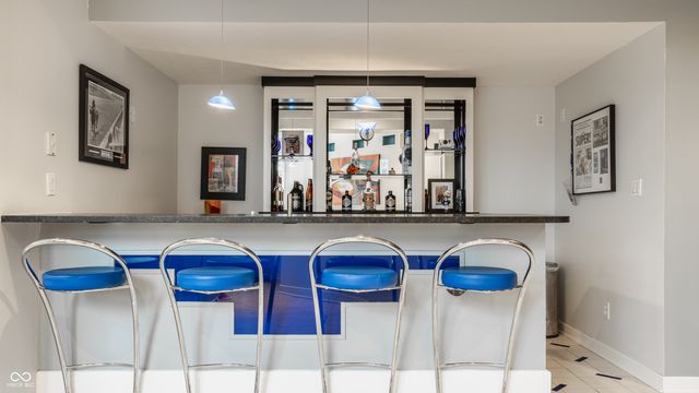 4548 Chase Oak Court, Zionsville, IN 46077