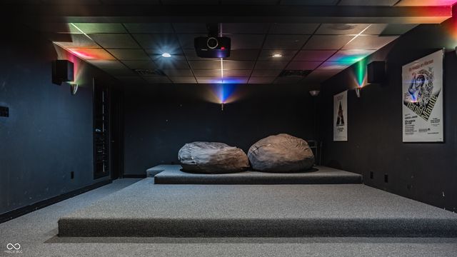 4548 Chase Oak Court, Zionsville, IN 46077