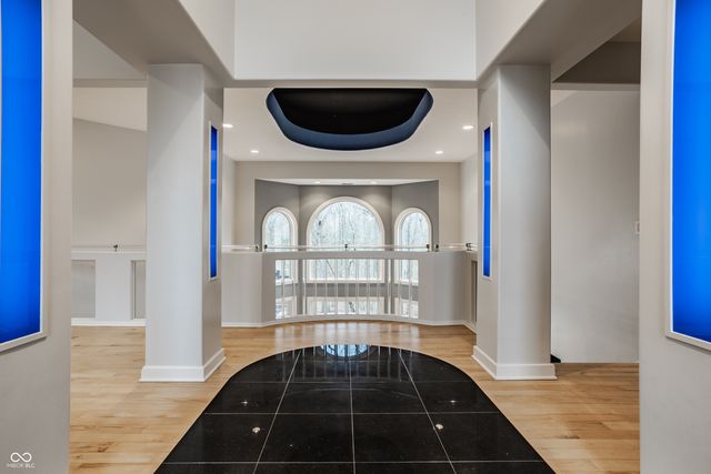 4548 Chase Oak Court, Zionsville, IN 46077