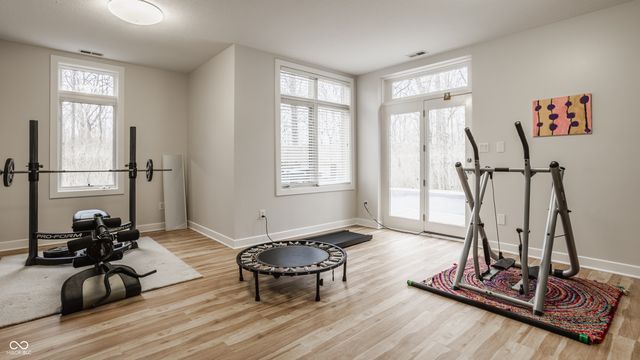 4548 Chase Oak Court, Zionsville, IN 46077