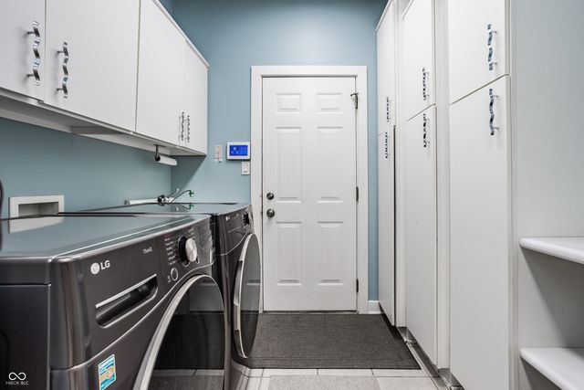 4548 Chase Oak Court, Zionsville, IN 46077