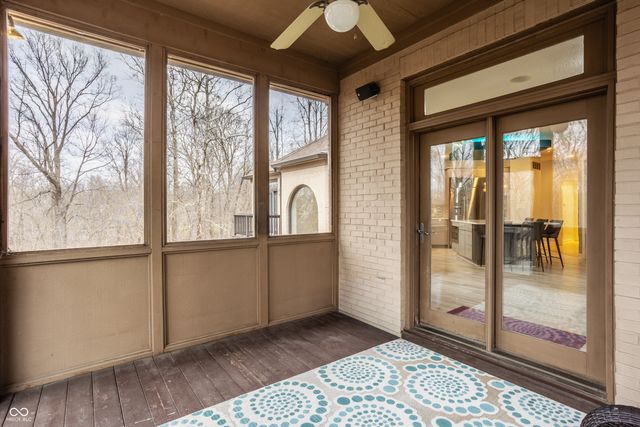 4548 Chase Oak Court, Zionsville, IN 46077