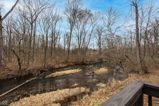 4548 Chase Oak Court, Zionsville, IN 46077