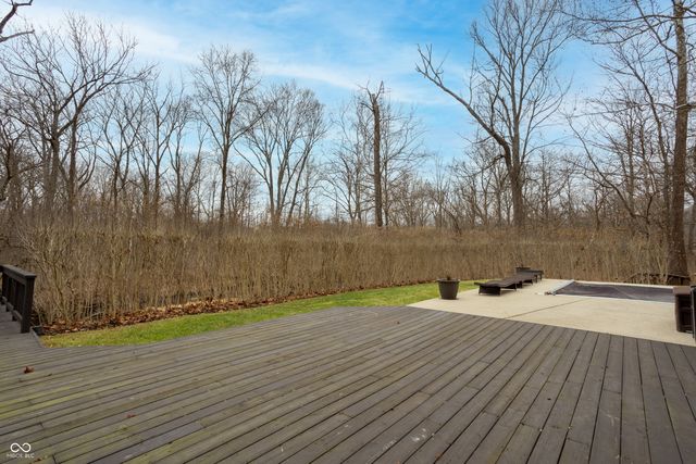 4548 Chase Oak Court, Zionsville, IN 46077