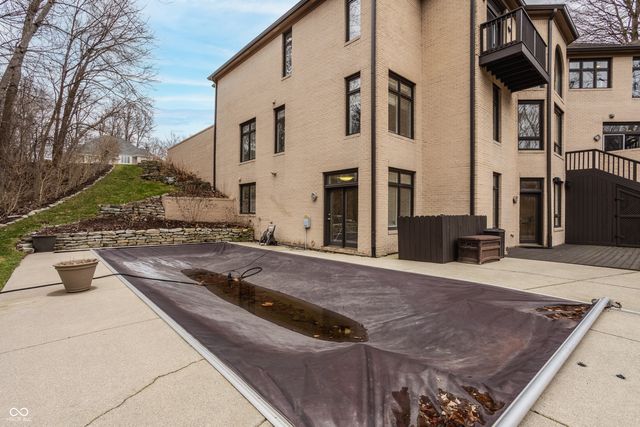 4548 Chase Oak Court, Zionsville, IN 46077