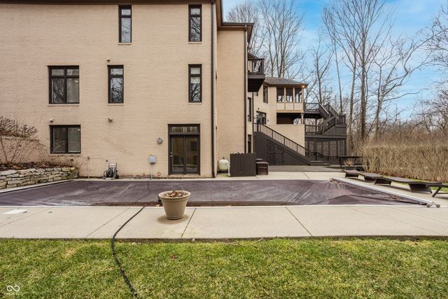 4548 Chase Oak Court, Zionsville, IN 46077
