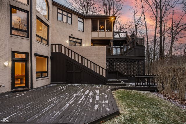 4548 Chase Oak Court, Zionsville, IN 46077