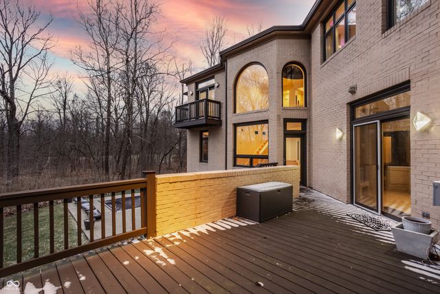 4548 Chase Oak Court, Zionsville, IN 46077