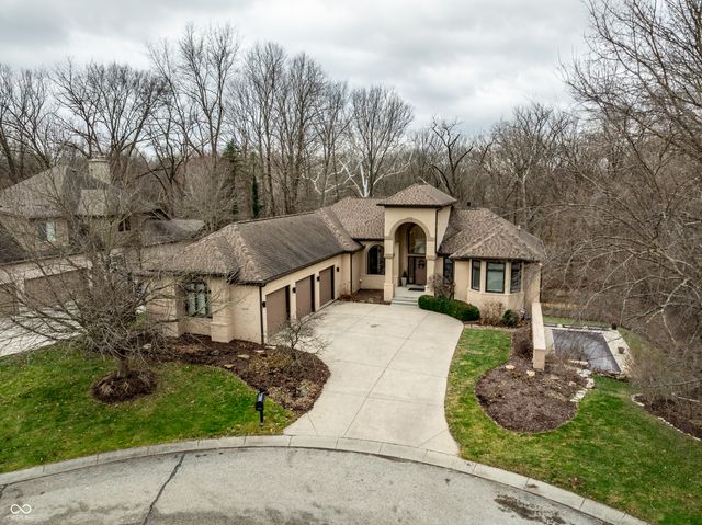 4548 Chase Oak Court, Zionsville, IN 46077