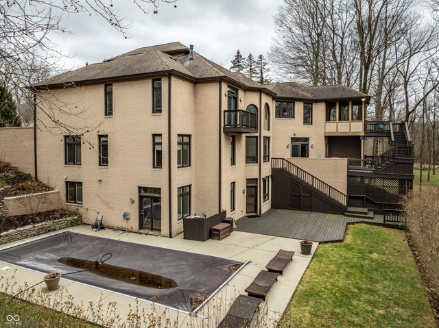 4548 Chase Oak Court, Zionsville, IN 46077