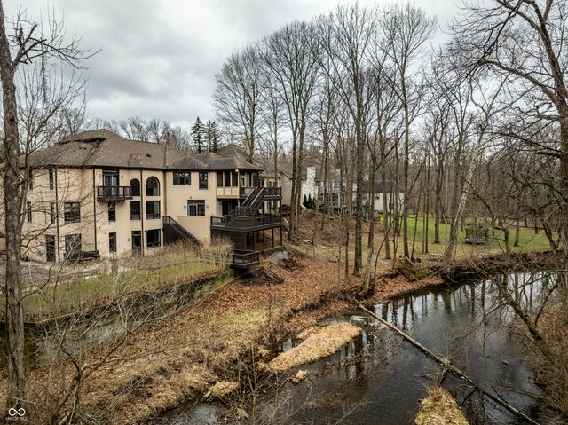 4548 Chase Oak Court, Zionsville, IN 46077