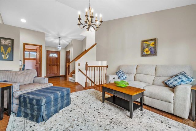27421 Le Mays COURT, Waterford, WI 53185