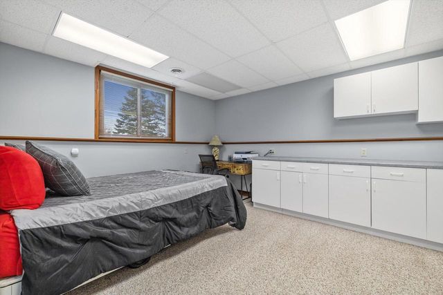 27421 Le Mays COURT, Waterford, WI 53185