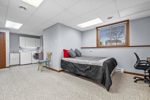 27421 Le Mays COURT, Waterford, WI 53185