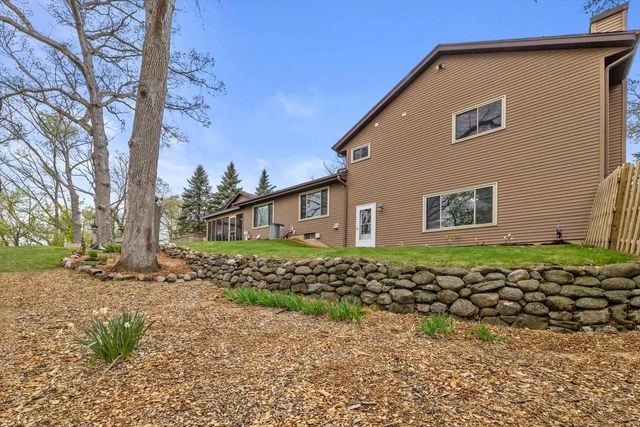 27421 Le Mays COURT, Waterford, WI 53185