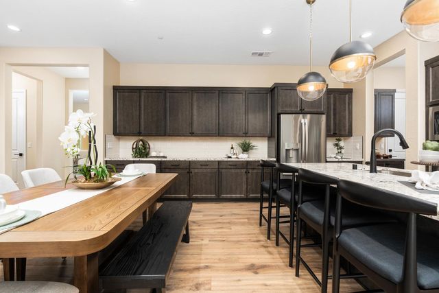 348 N Vista Ave, Fowler, CA 93625