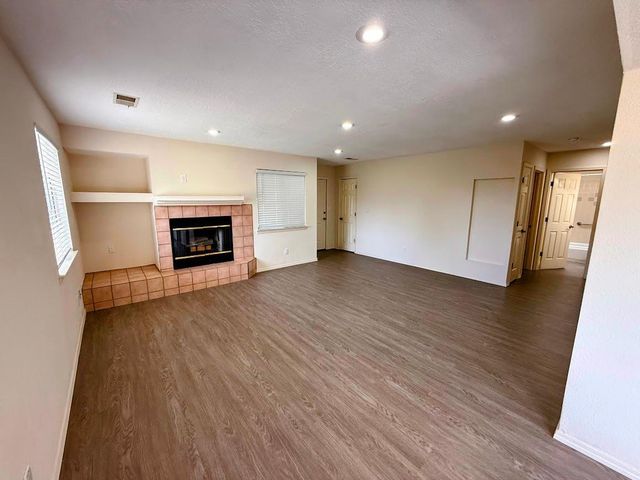 2900 Vista del Rey 30A, Albuquerque, NM 87112