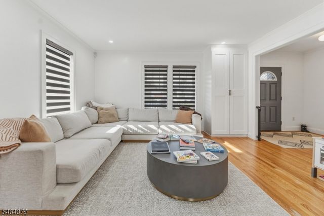 233 Grove St, Woodbridge Twp., NJ 07095