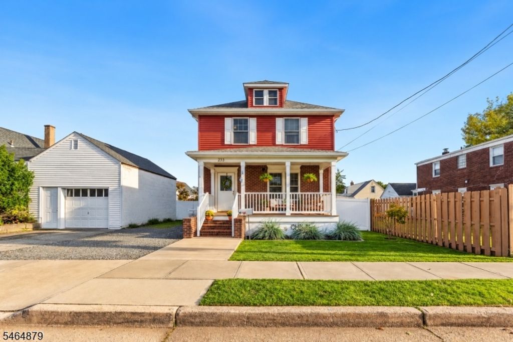 233 Grove St, Woodbridge Twp., NJ 07095