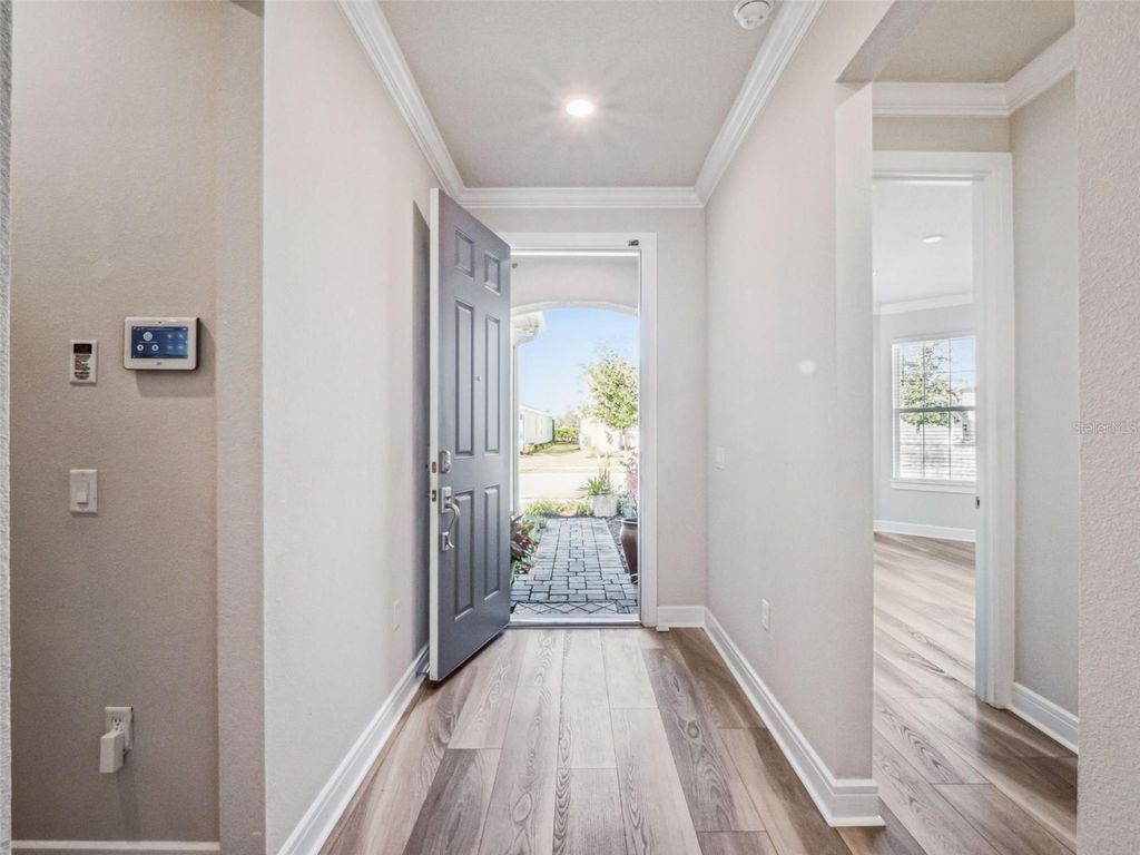 Image 2 of property listing at 13343 SUNNY RETREAT LANE, Winter Garden, FL 34787