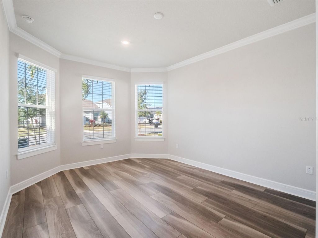 Image 20 of property listing at 13343 SUNNY RETREAT LANE, Winter Garden, FL 34787