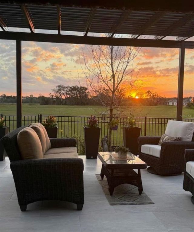 Image 41 of property listing at 13343 SUNNY RETREAT LANE, Winter Garden, FL 34787