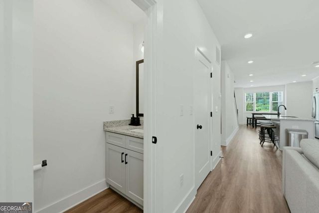 104 Mission Way SE, Atlanta, GA 30315