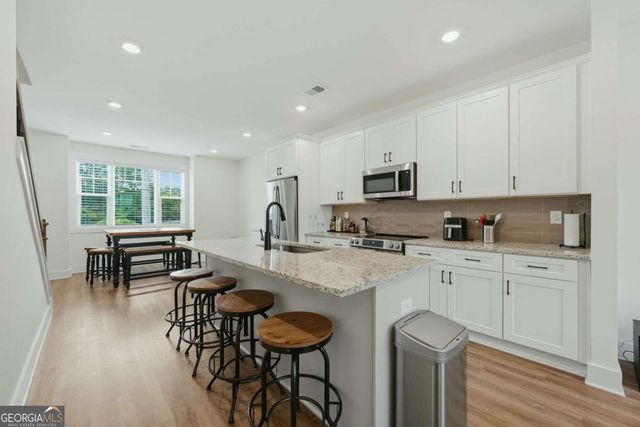 104 Mission Way SE, Atlanta, GA 30315