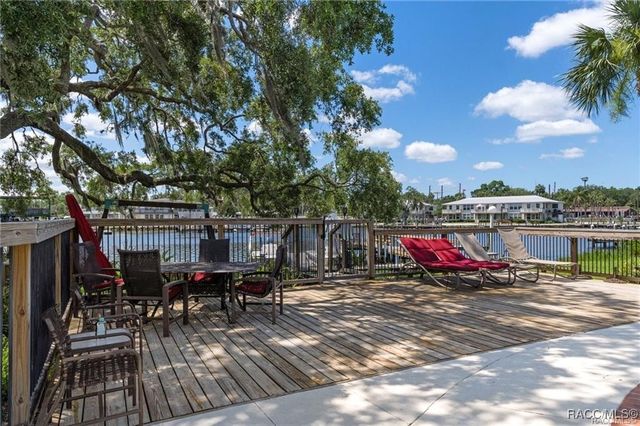 5156 S Swiftwater Way, Homosassa, FL 34448