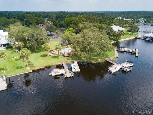 5156 S Swiftwater Way, Homosassa, FL 34448