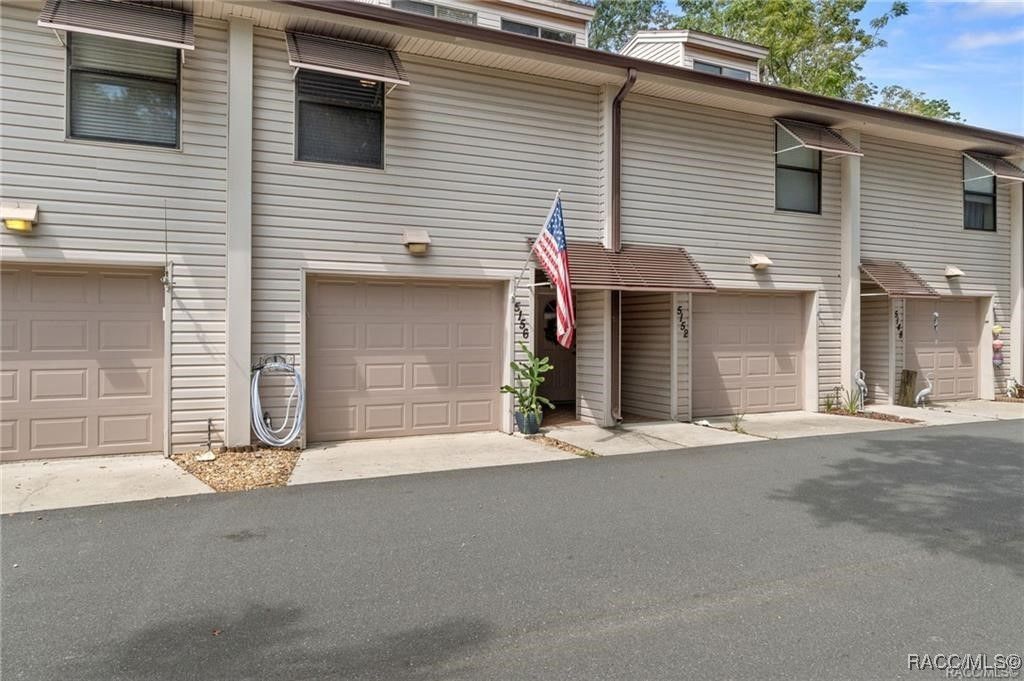 5156 S Swiftwater Way, Homosassa, FL 34448