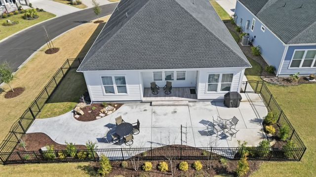 6431 Berg St., Murrells Inlet, SC 29576