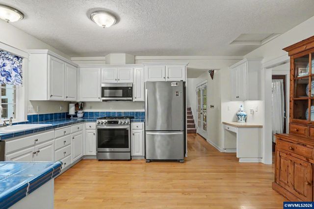 430 Luther St S, Salem, OR 97302