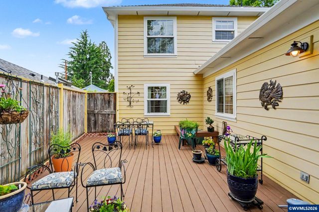 430 Luther St S, Salem, OR 97302