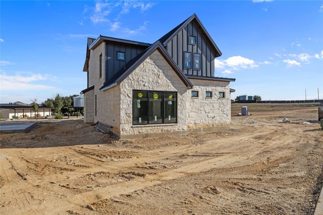 355 Emma Jean Trail, Iredell, TX 76649