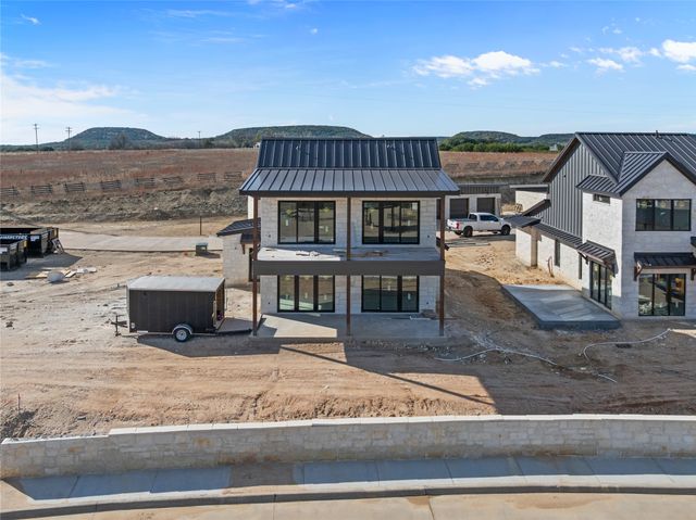 355 Emma Jean Trail, Iredell, TX 76649